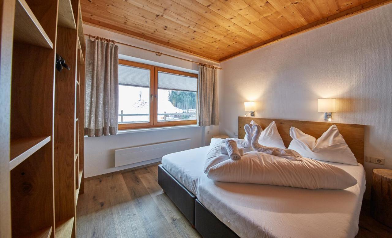 Almhuette Auszeit Saalbach-Hinterglemm Bagian luar foto