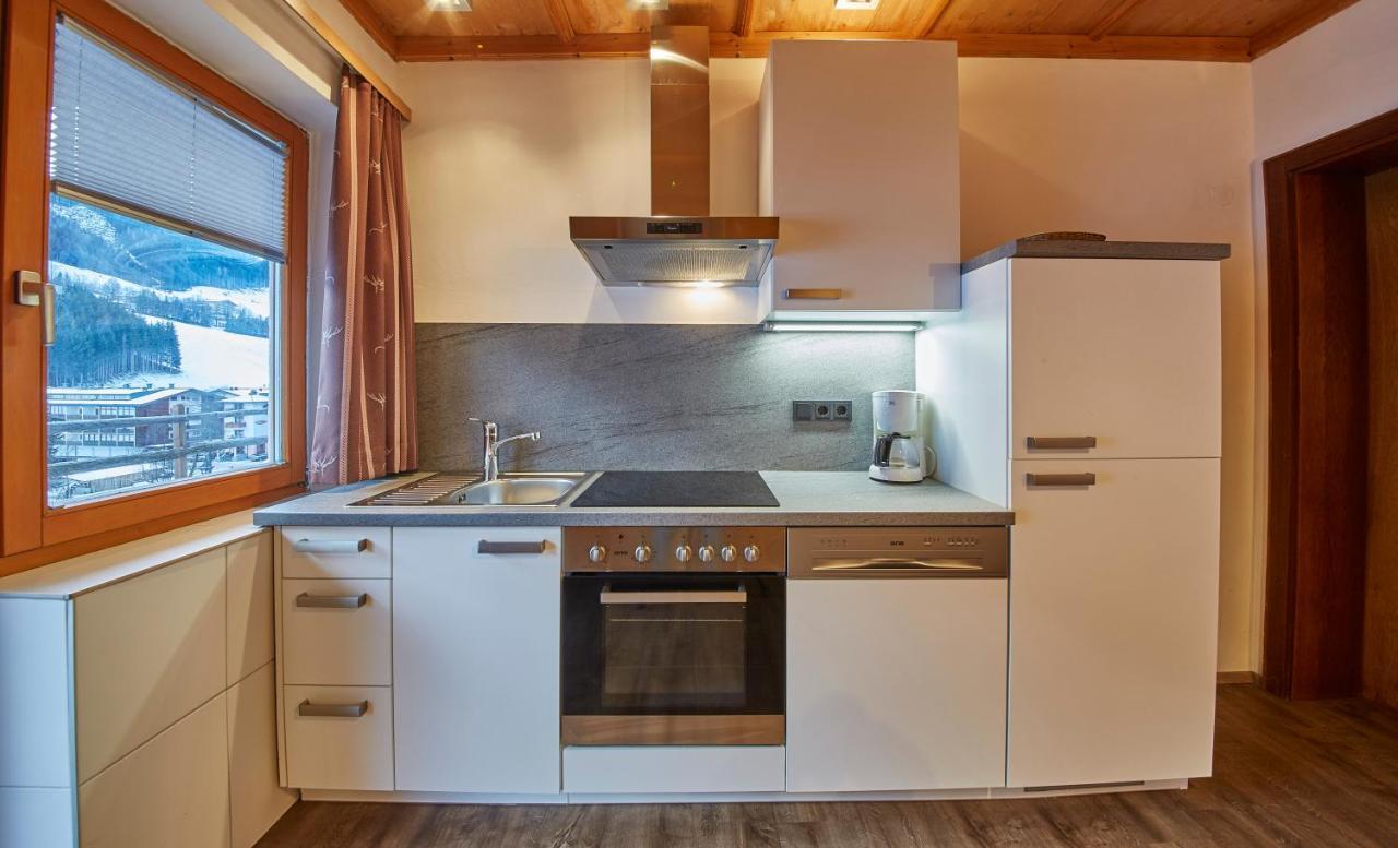 Almhuette Auszeit Saalbach-Hinterglemm Bagian luar foto